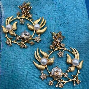 Oscar de la Renta Gold and Pearl Bird Earrings